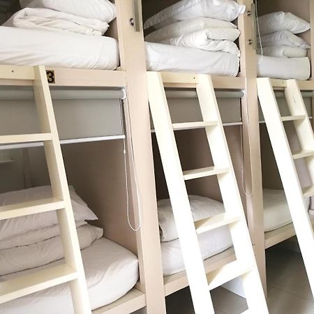 Homiestay Jakarta Buitenkant foto
