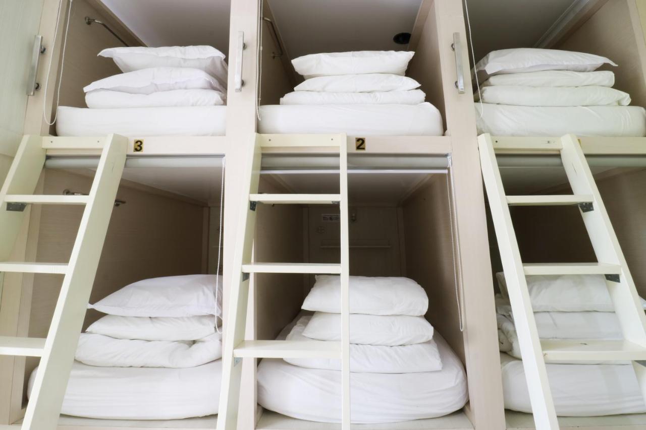 Homiestay Jakarta Buitenkant foto