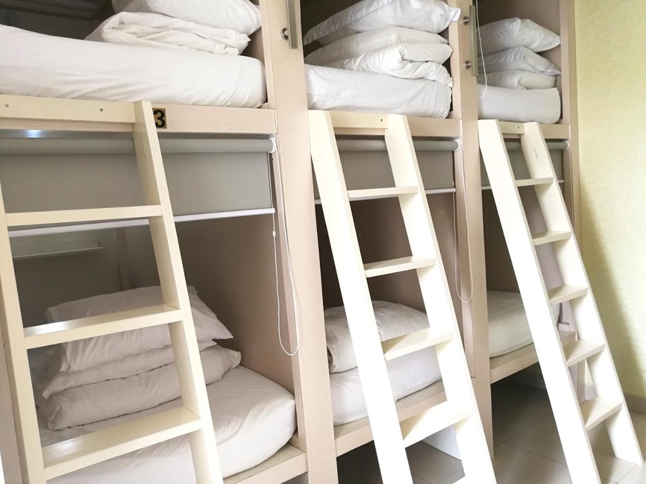Homiestay Jakarta Buitenkant foto