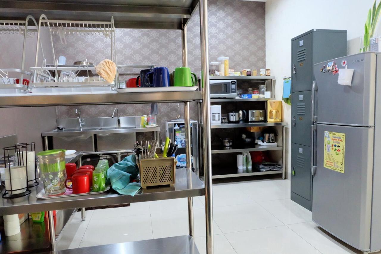 Homiestay Jakarta Buitenkant foto