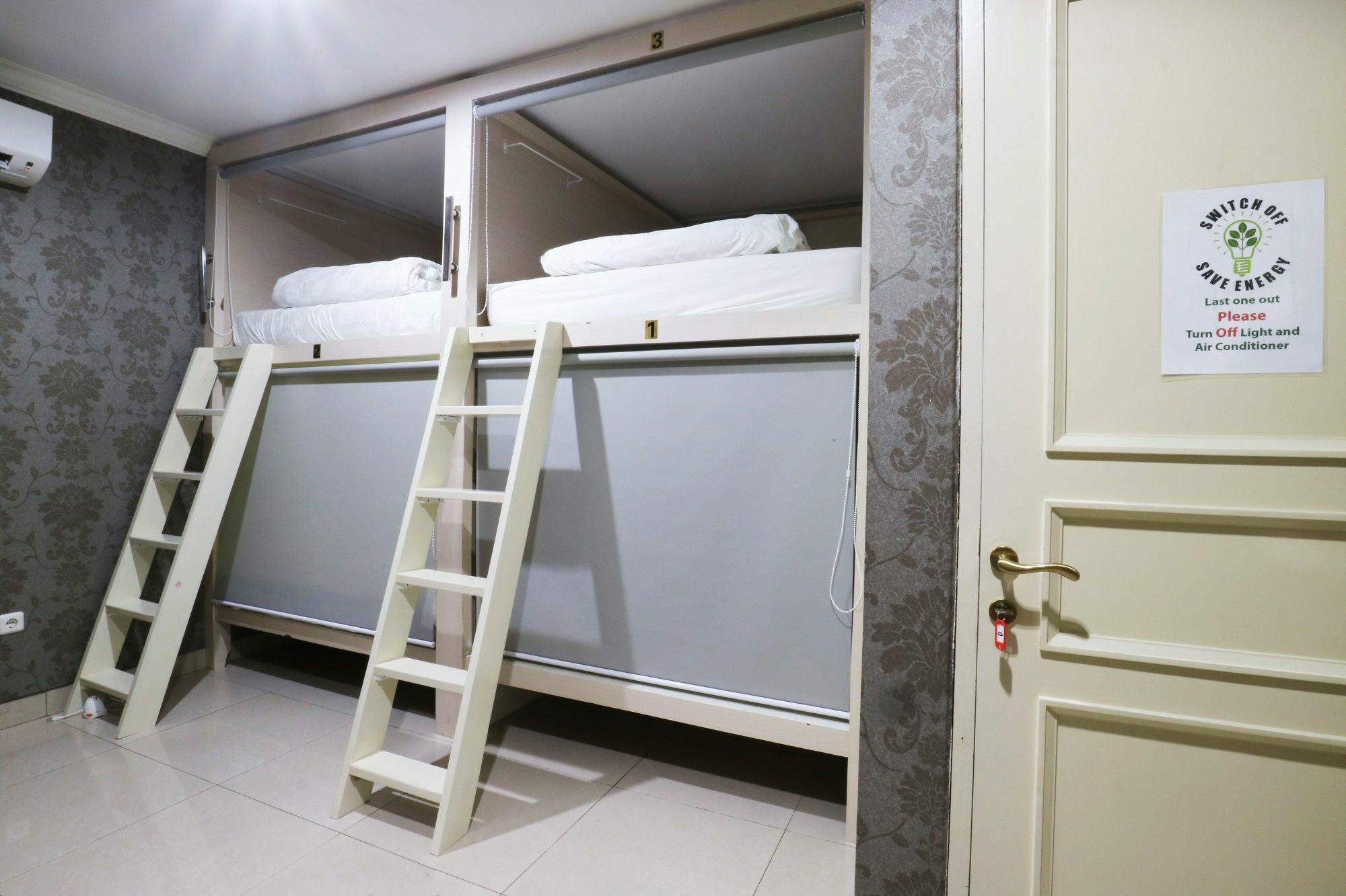 Homiestay Jakarta Buitenkant foto