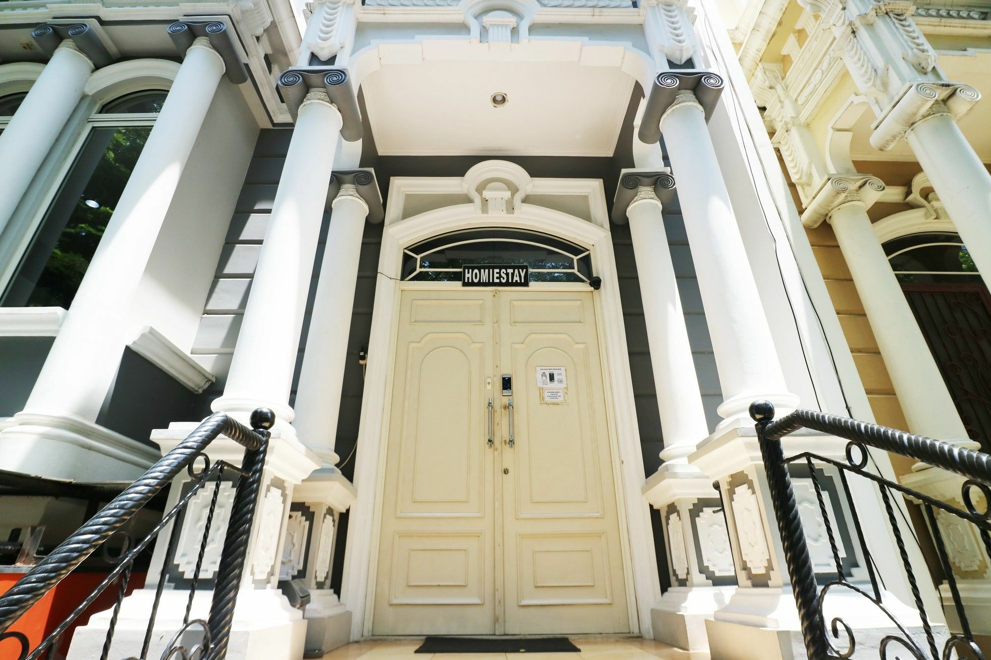 Homiestay Jakarta Buitenkant foto
