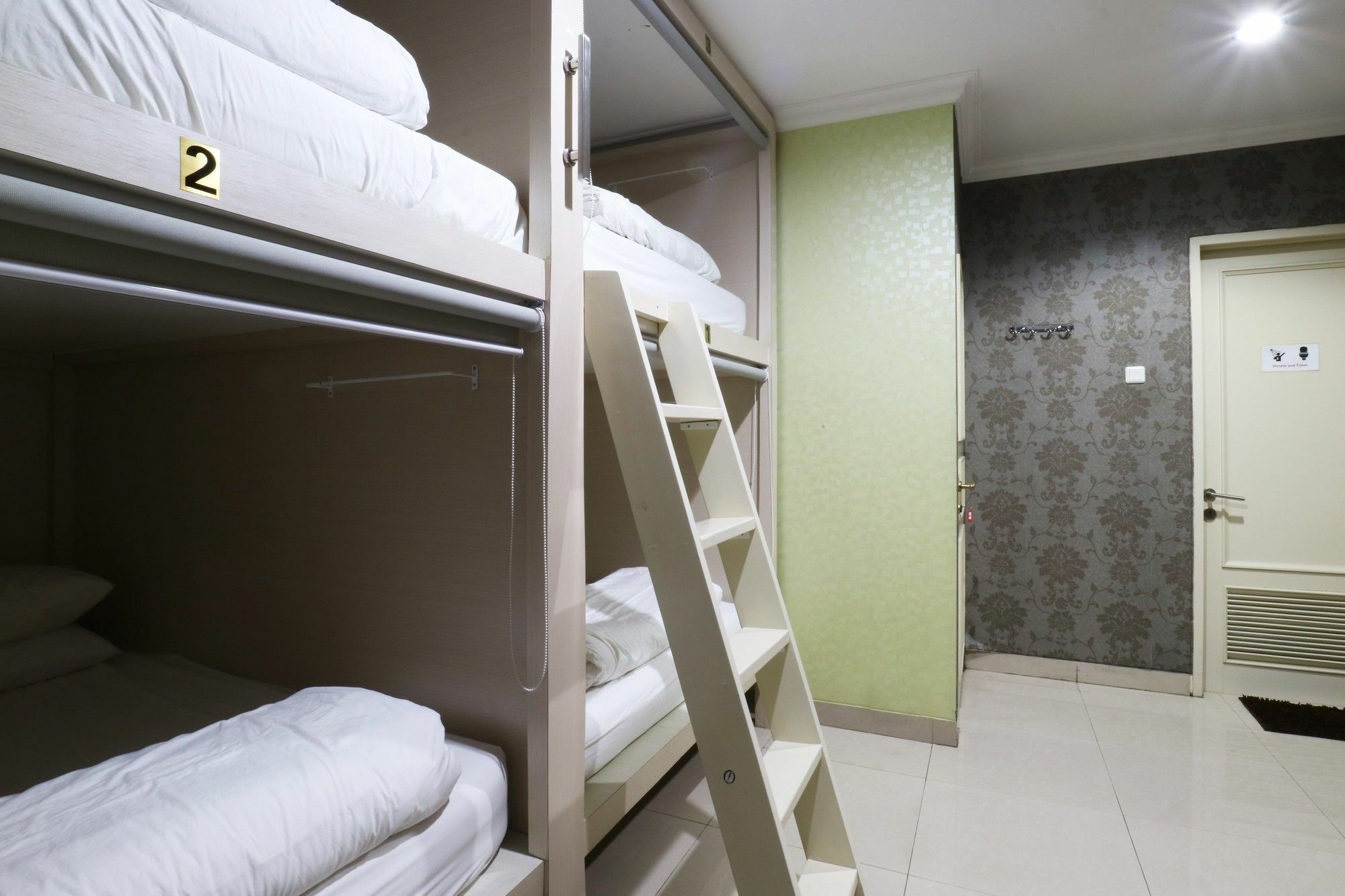 Homiestay Jakarta Buitenkant foto